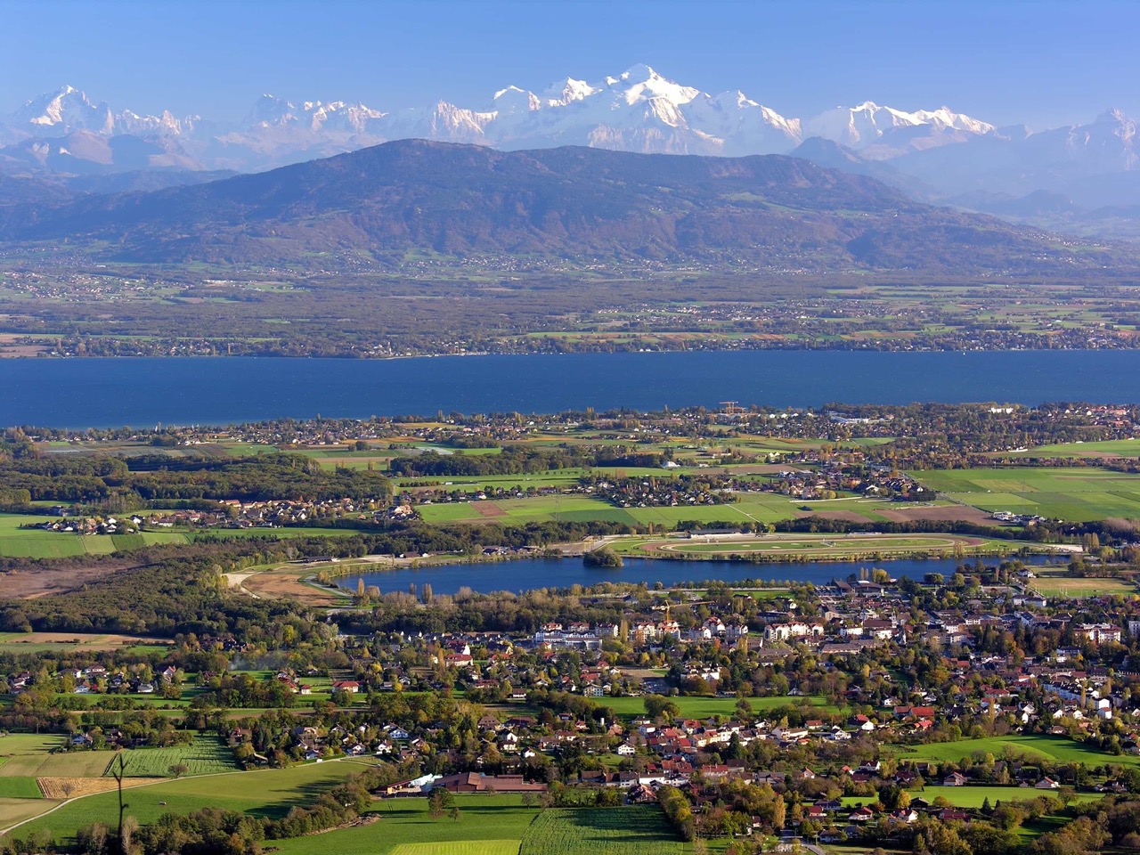 Divonne-face-au-Mont-Blanc©Mairie_Divonne-les-Bains-1