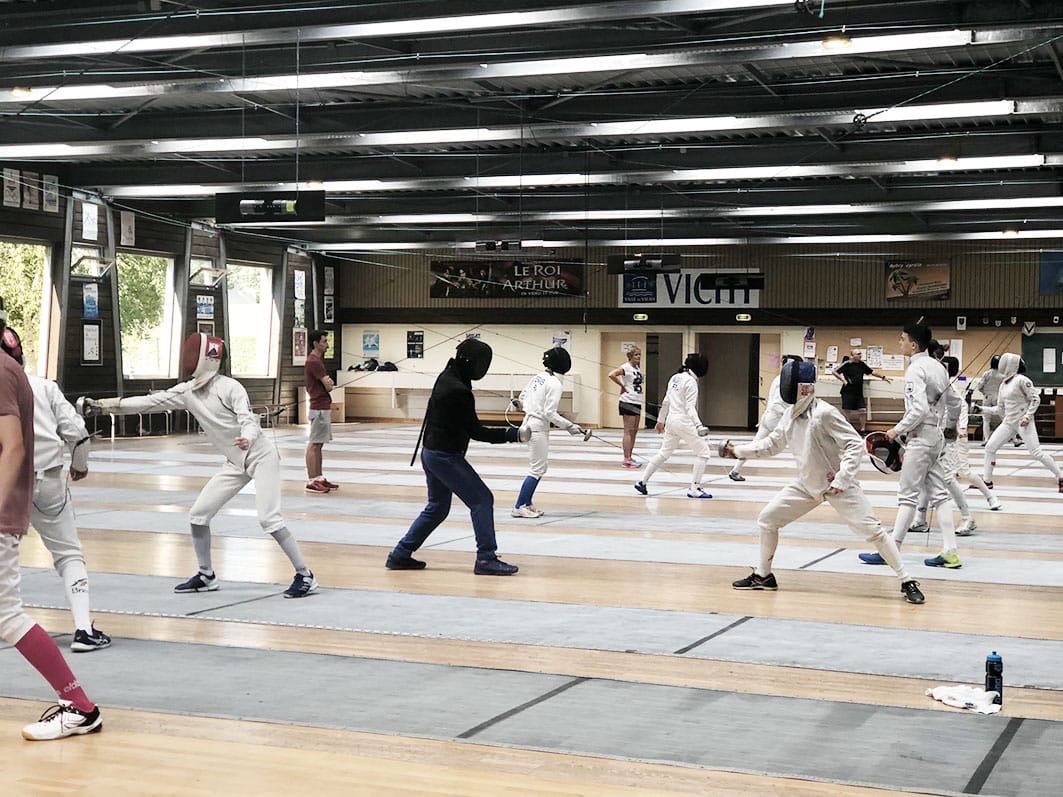 01-Entrainement-escrime-salle-darmes-1