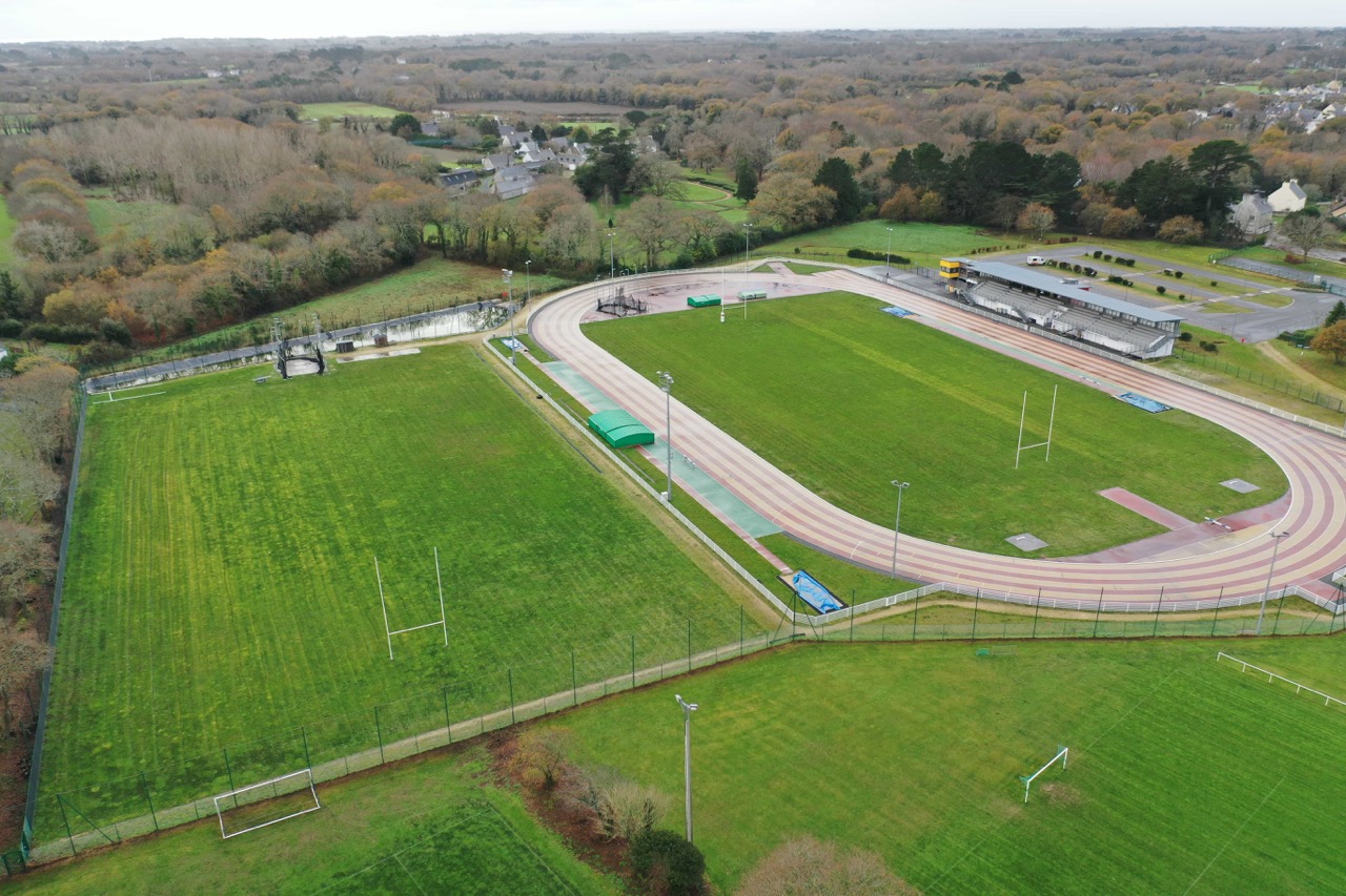 02-CCPBS-Vue_aerienne_stade_bigouden
