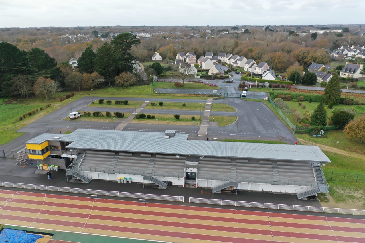 03-CCPBS-Vue_aerienne_stade_bigouden