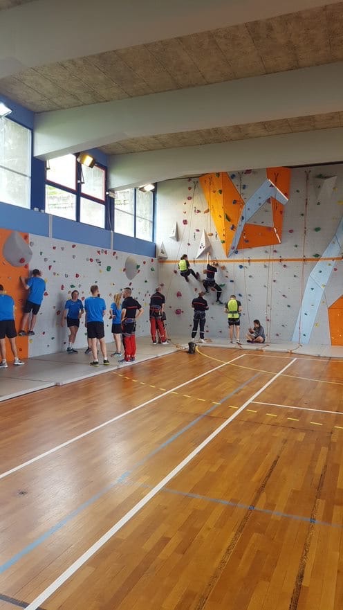 La-Grenadiere_La-salle-de-sport-avec-escalade