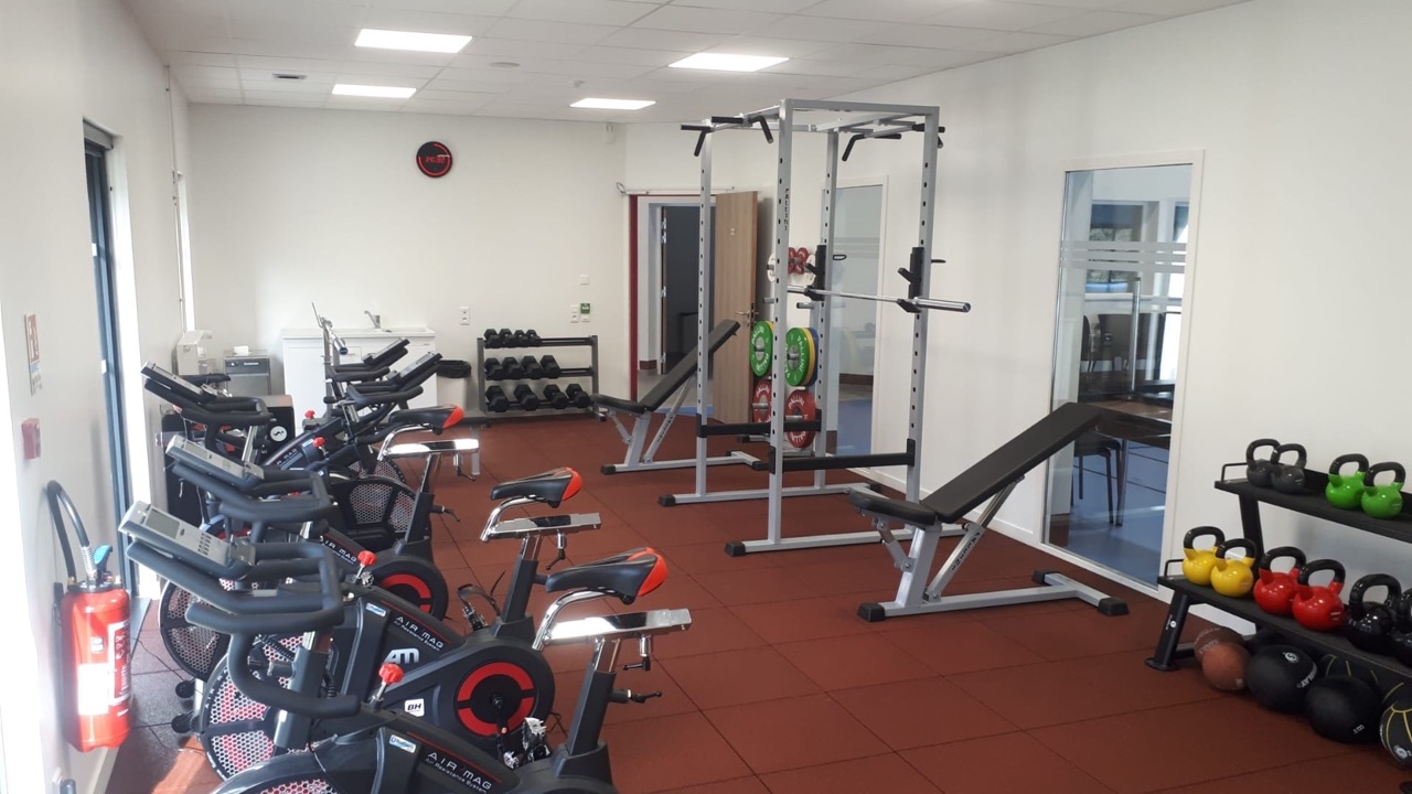 Salle-de-musculation-angle