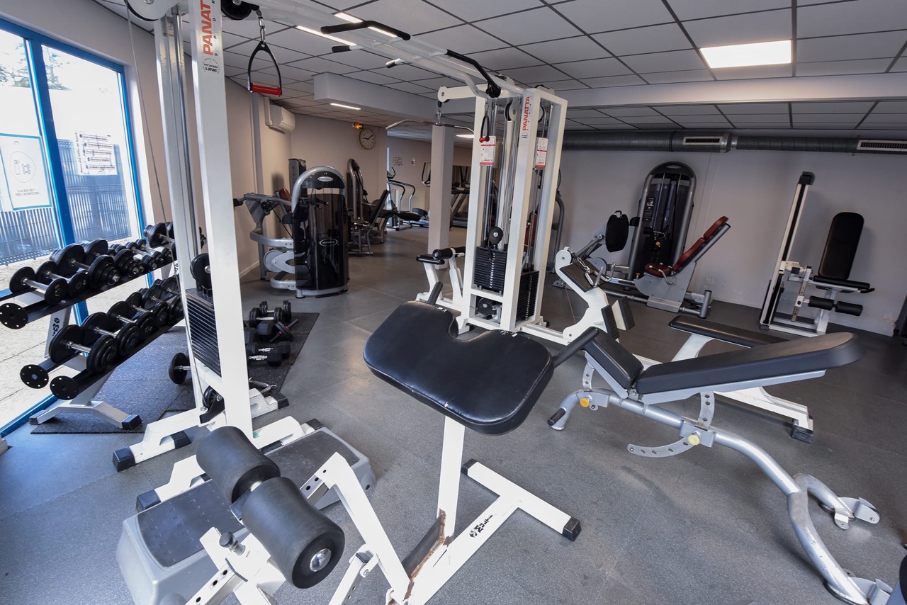 Salle-de-musculation-de-la-piscine-Credits-Photos-Cyrille-de-Villele-–-Ville-de-Digne-les-Bains