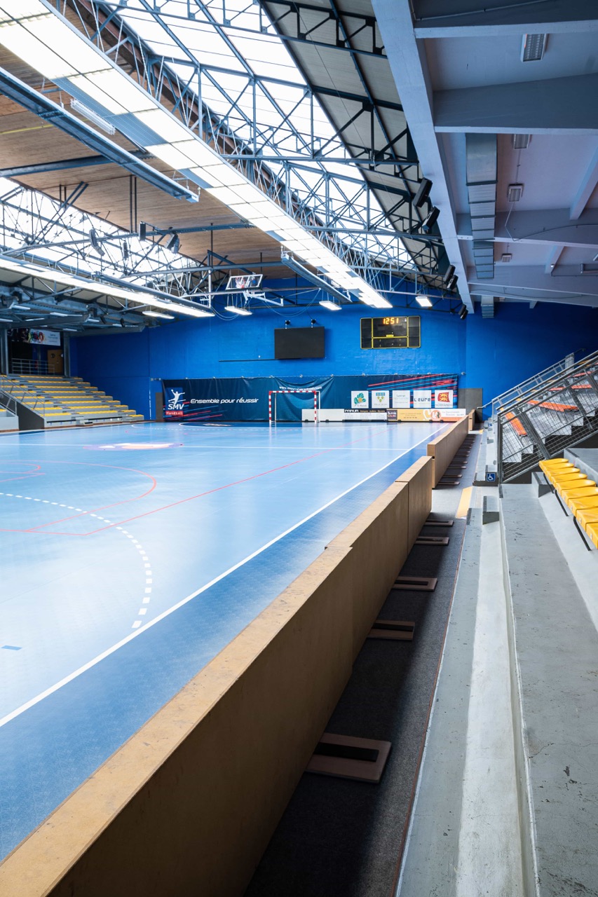 Salle-omnisport-format-portrait-4