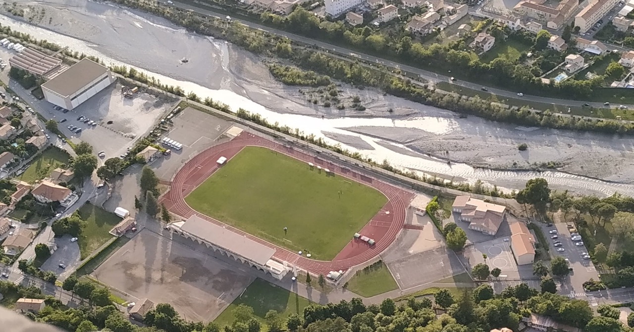 Vue-aerienne-stade-Jean-Rolland