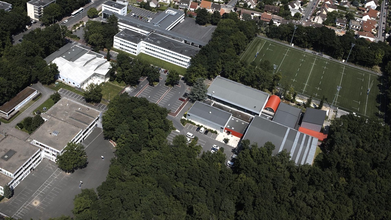 00-Stade-de-rugby-Guimier