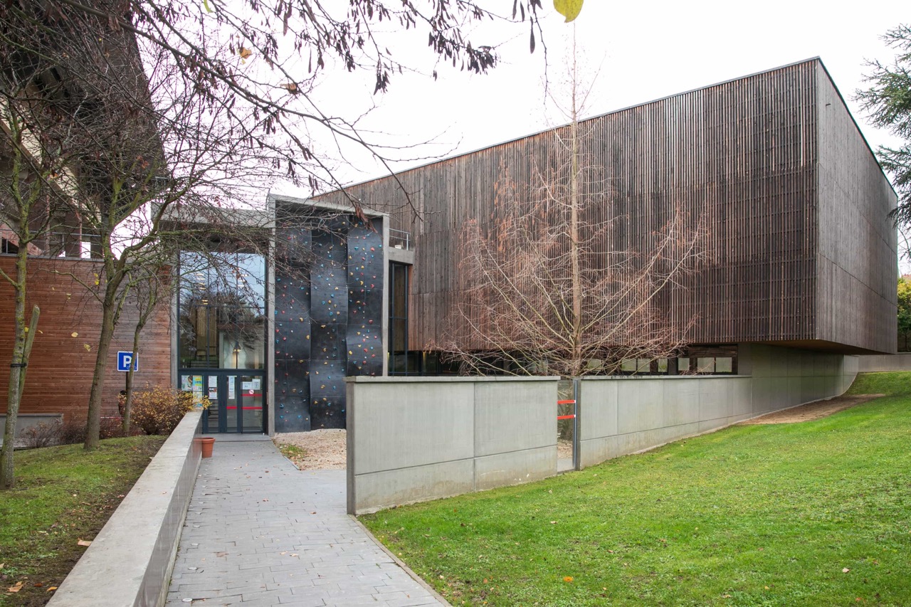 1-Vue-exterieur-de-face-2