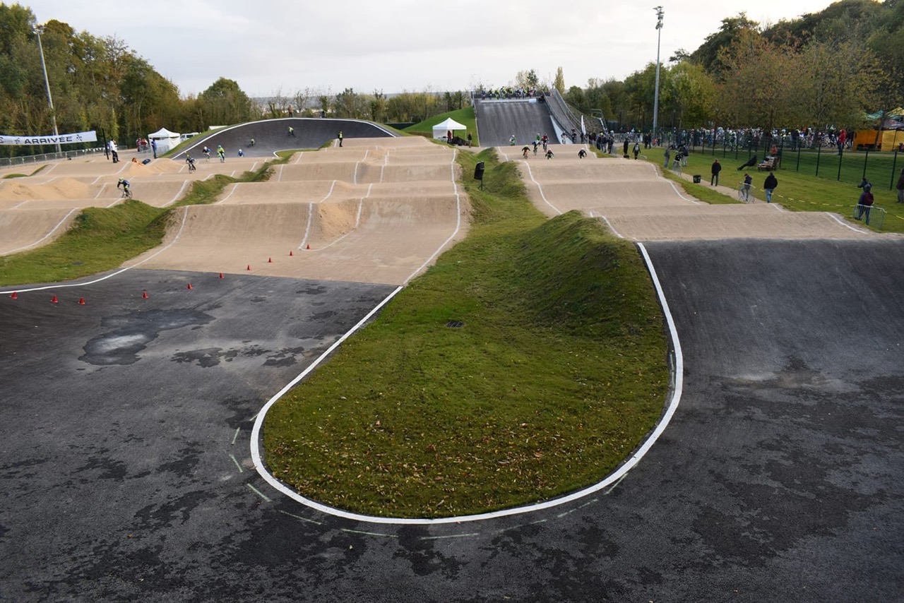 10-Vue-depuis-le-virage-1-en-course