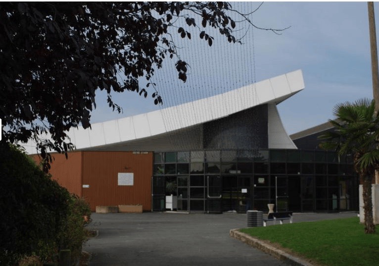 2-ext-Entree-principale-Centre-G-Brassens