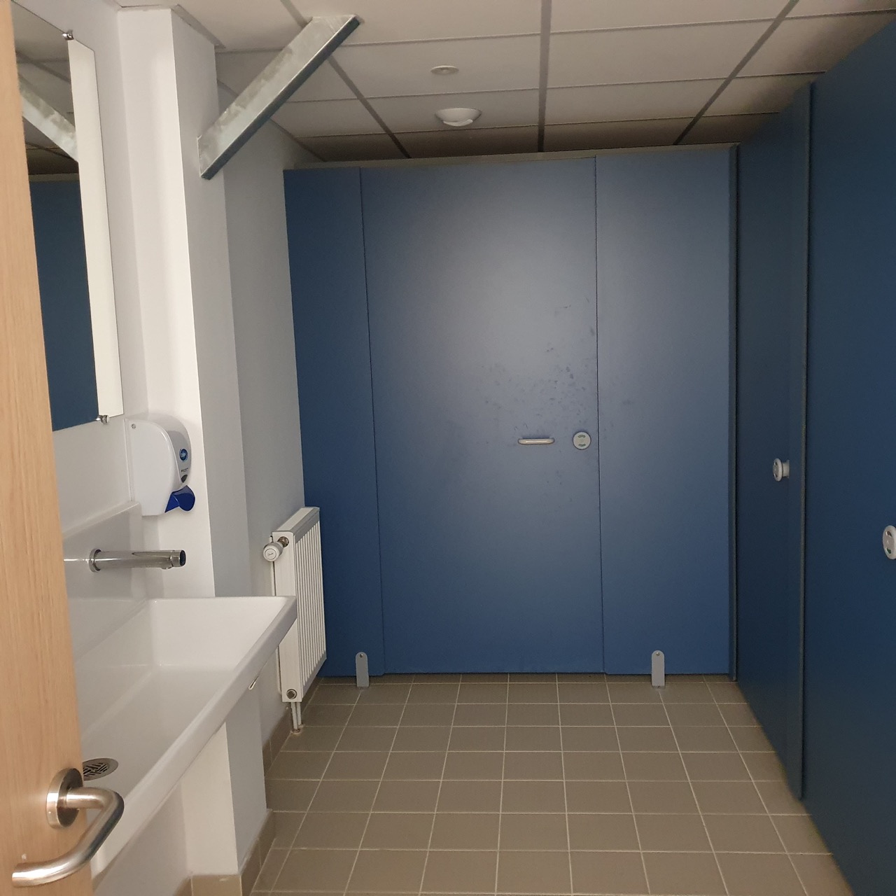 20231213_104334-TOILETTES-FEMMES