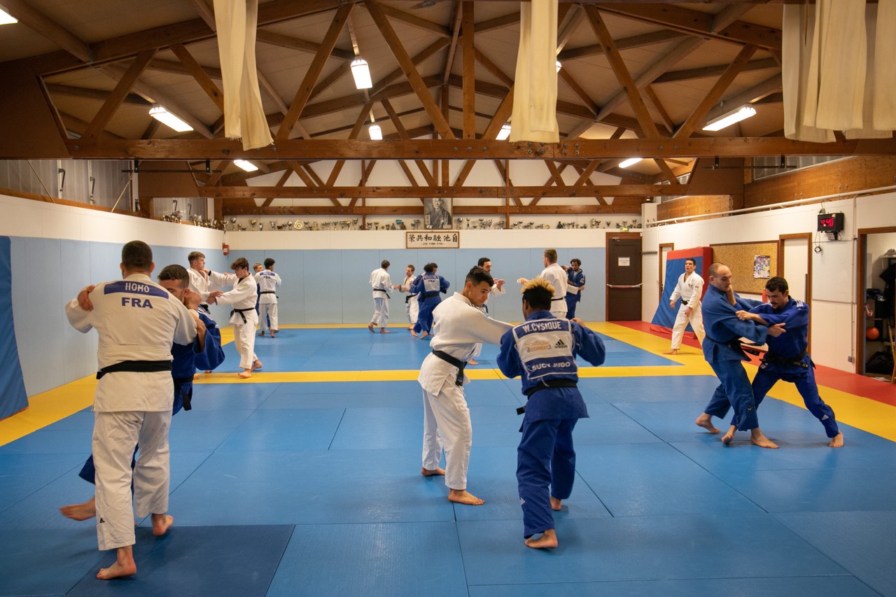 3-Vue-de-laire-de-jeu-en-activite