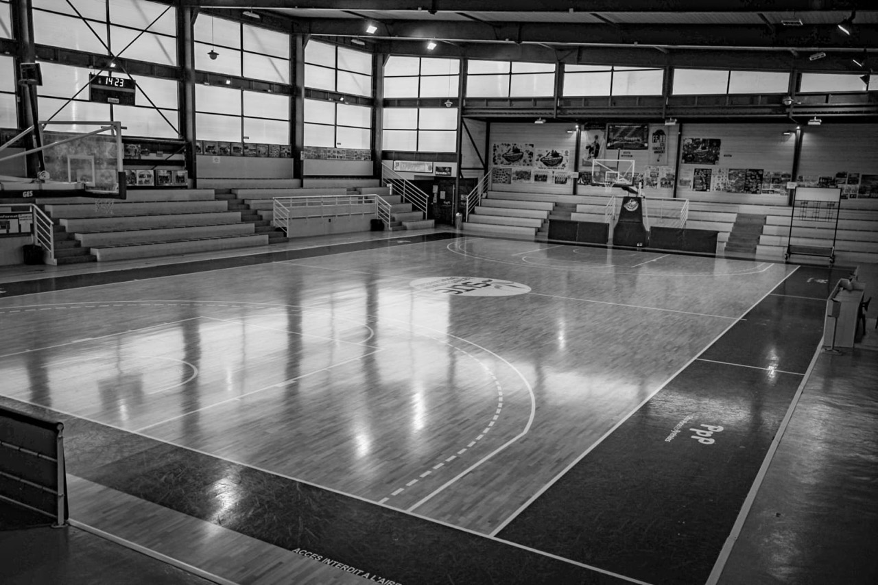 Aire_jeu_Vue_Tribunes_centre_formation_Bruno_Tarricq_Pau