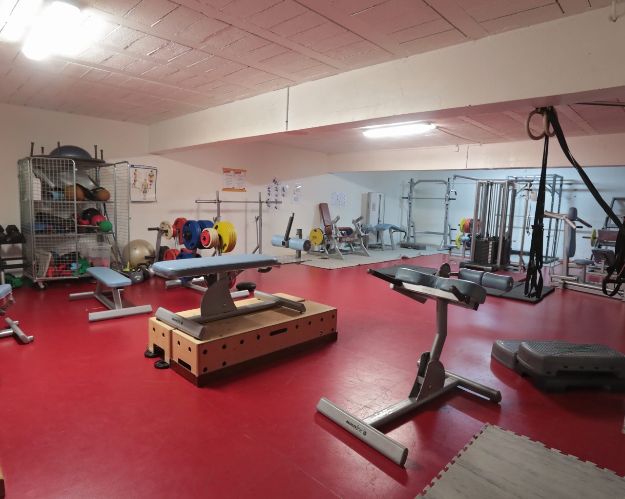 Brequigny-Weight-Room01-3