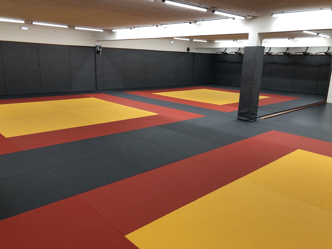 CB5D106D-ABB7-46AD-BAEB-F03BC00F9238