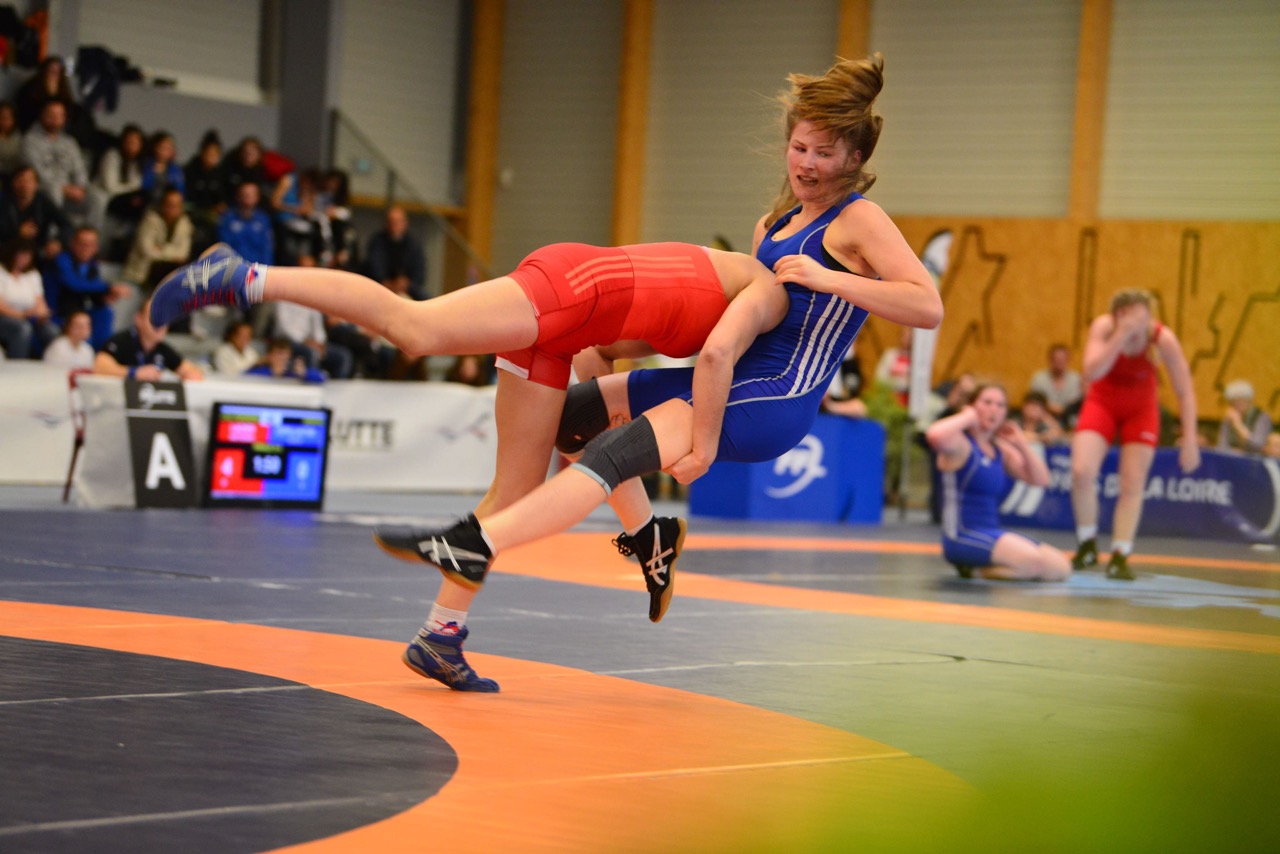 Championnat-de-France-de-Lutte-feminine-a-Vallet