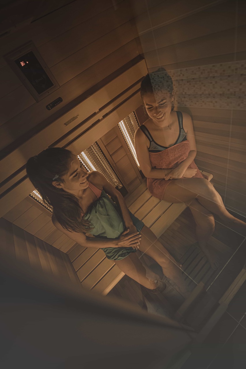 COPS_sauna