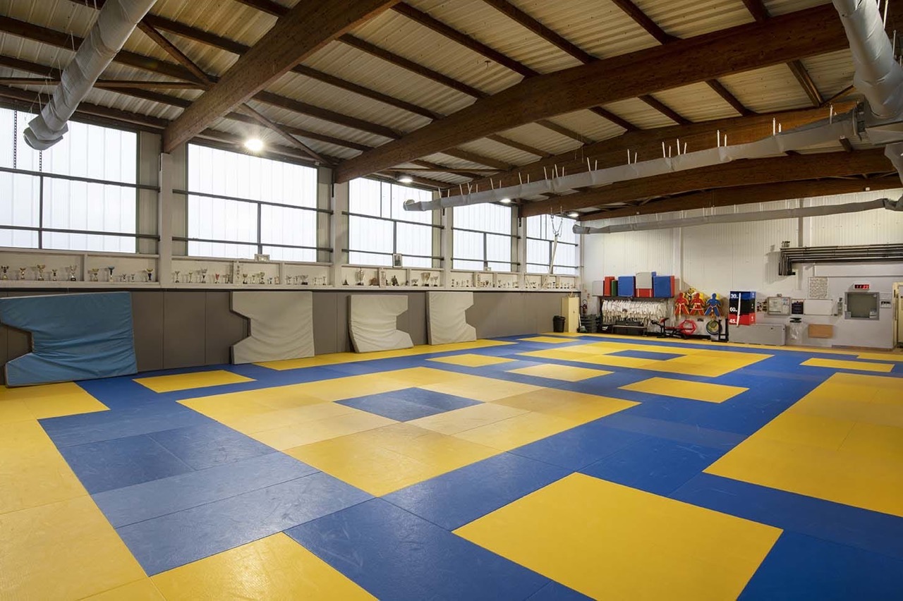 DOJO-CENTRE-SPORTIF-P.-CATTIAU-VILLENEUVE-LA-GARENNE