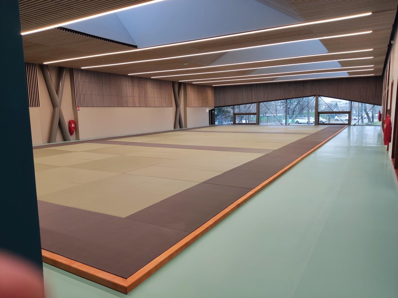 Dojo-Jean-Luc-Rouge-220m²-
