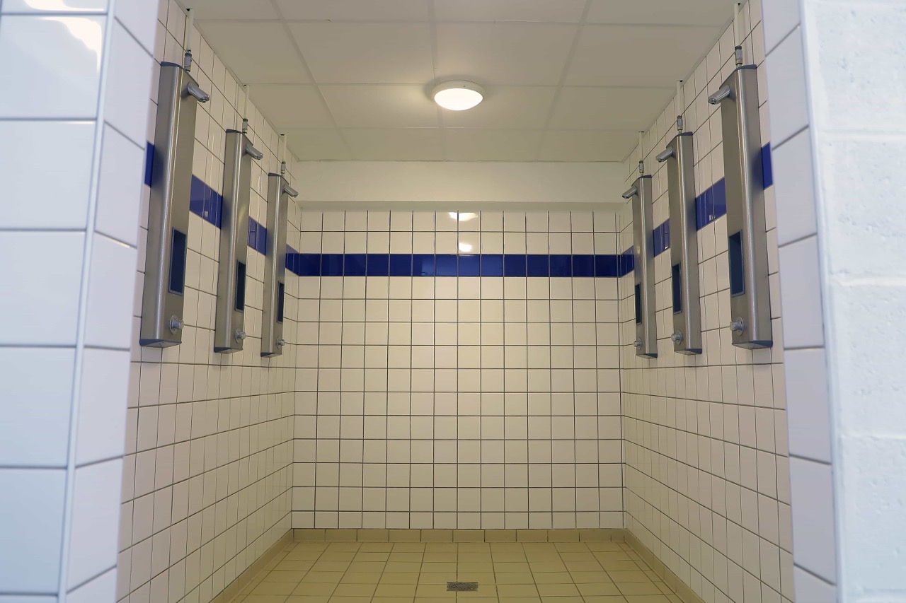 Douches-Salle-Reine-Bestel