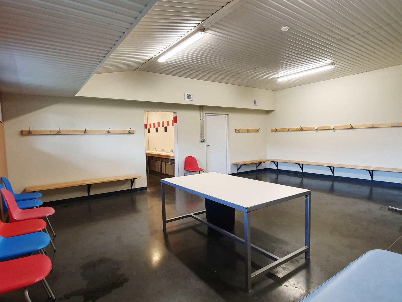 EnvolStadiumAndrezieux-Boutheon2019-novembre-13_EnvolStadiumVestiaire20191113_095014-