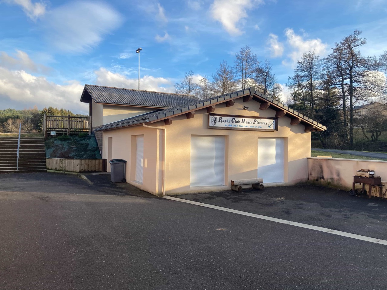 extclubhouserubgy1