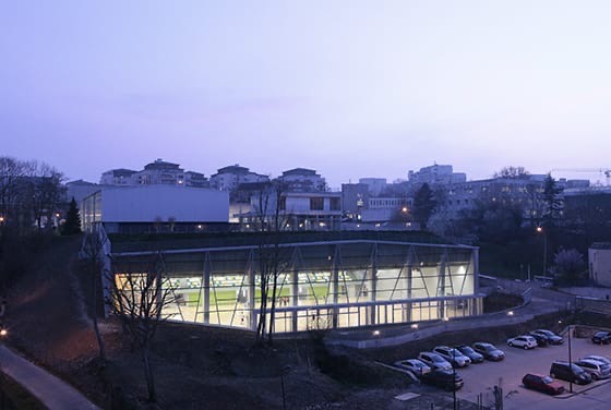 gymnase-des-Lavandieres-eclaire