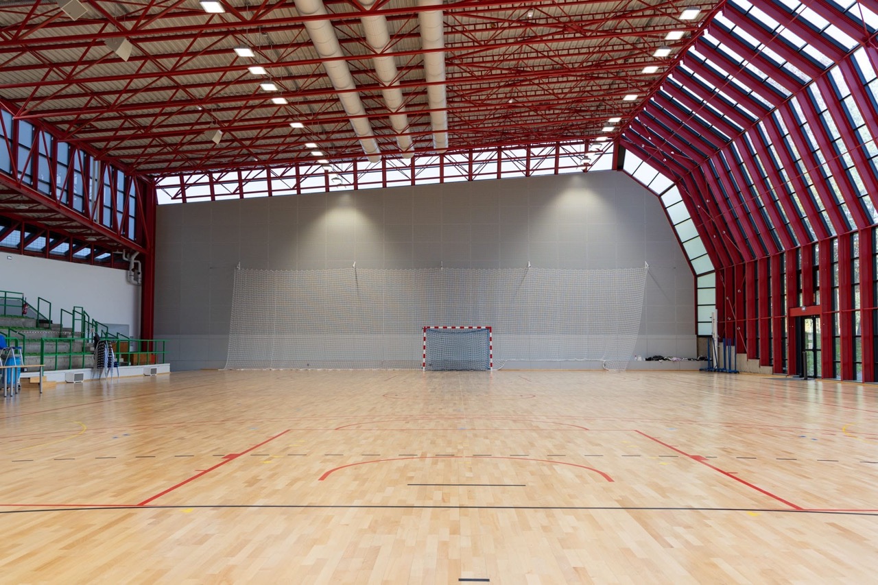 NM_PALAIS-DES-SPORTS-BEAULIEU_Salle-500_aire-de-jeux-tribunes-1