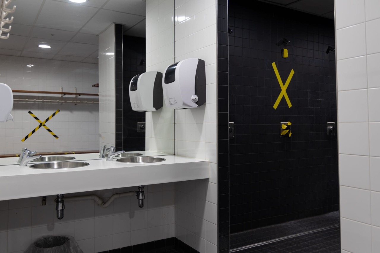 NM_STADIUM-PIERRE-QUINON_Vestiaire-douches-6