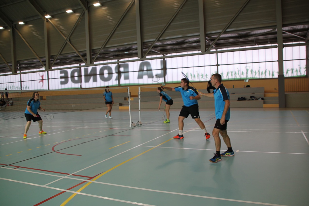 Nueil-Les-Aubiers_complexeRonde_SalleOmnisports3