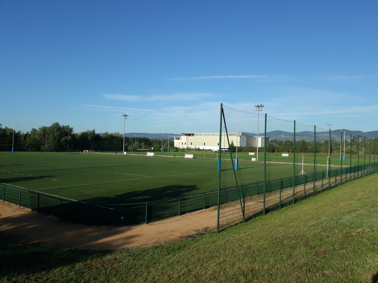 Rugby-terrain-synthetique