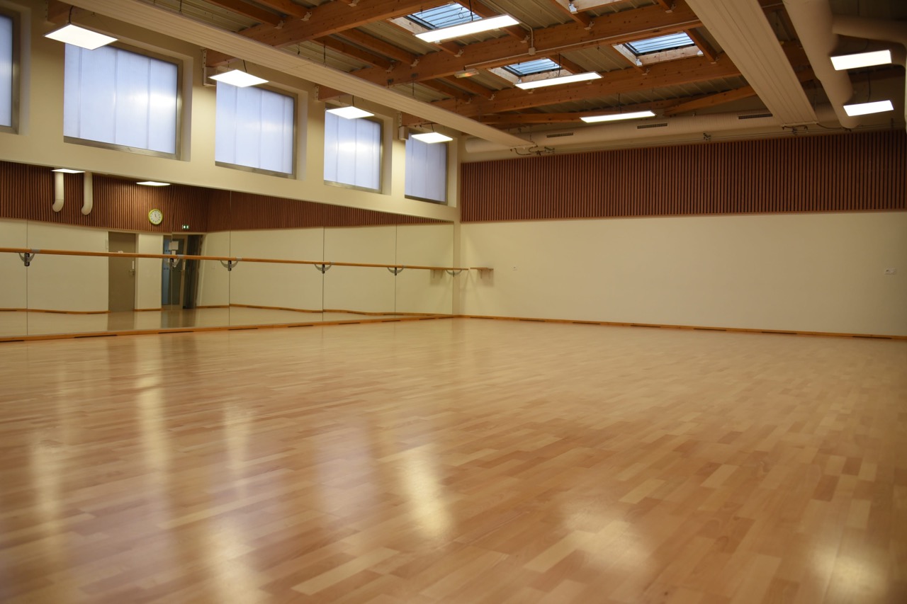 Salle-de-danse-1