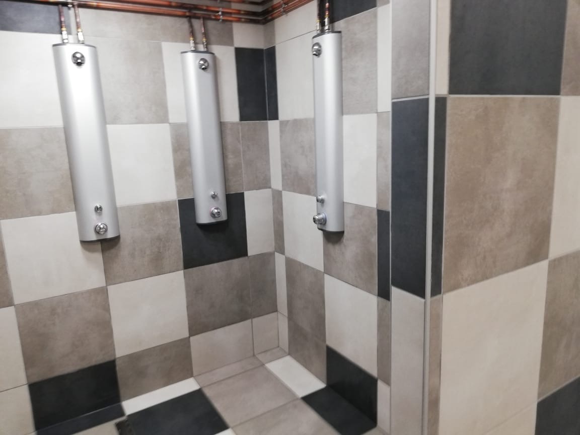 Salle-Ernest-Vila-douches
