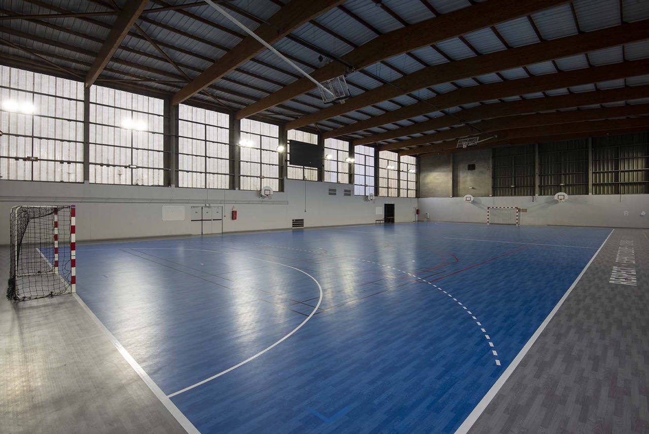SALLE-OMNISPORTS-CENTRE-SPORTIF-P.-CATTIAU-VILLENEUVE-LA-GARENNE