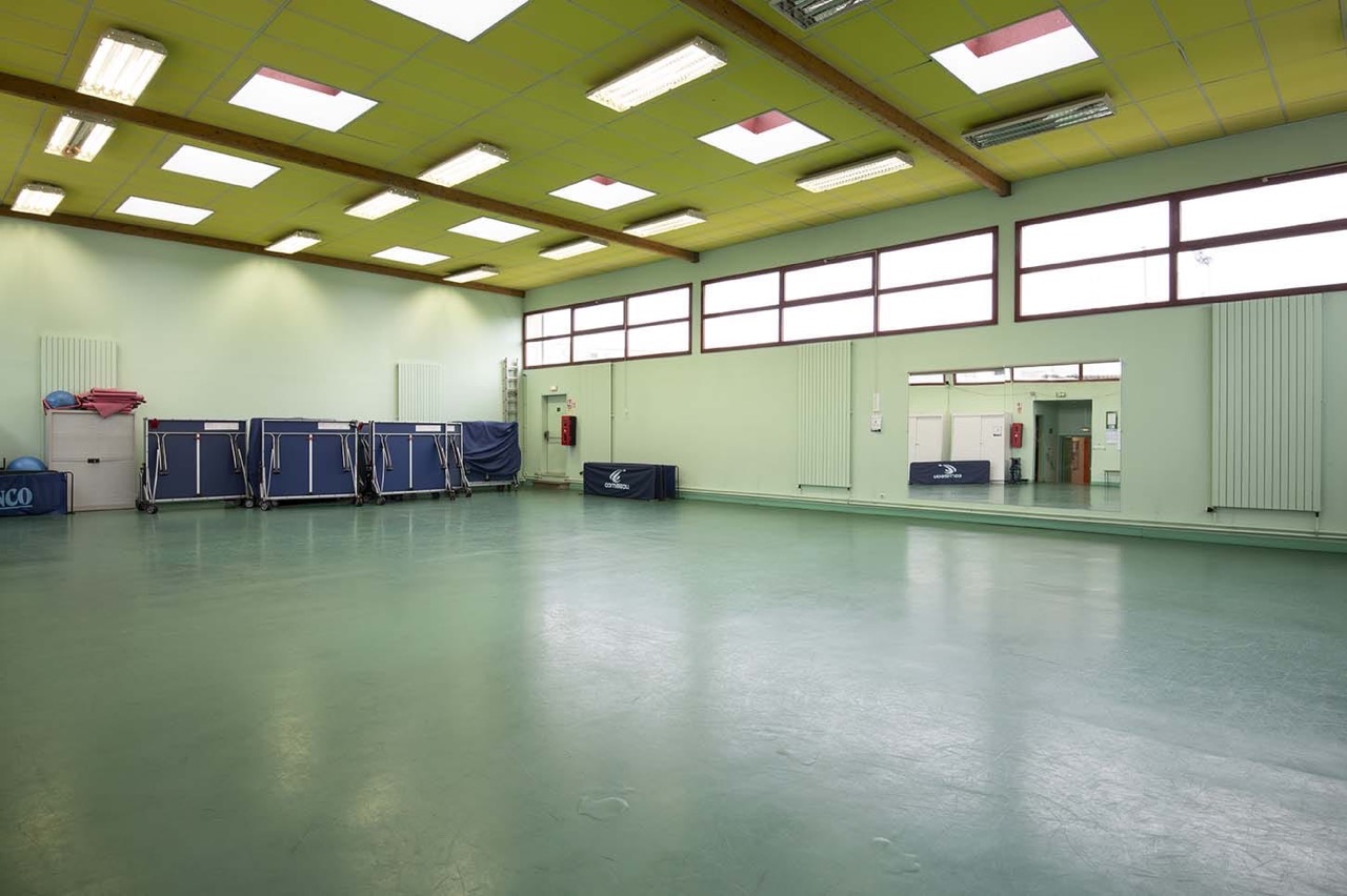 SALLE-POLYVALENTE-CENTRE-SPORTIF-P.-CATTIAU-VILLENEUVE-LA-GARENNE