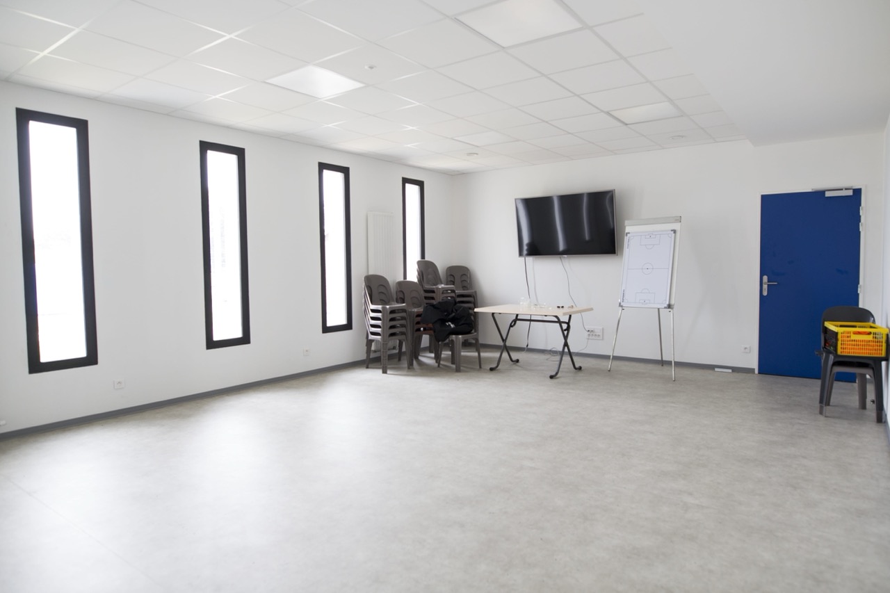Salle_travail_video_Nouste_Camp_Pau