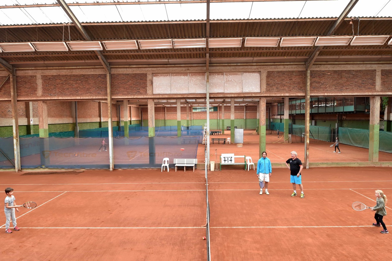tennis-courts-couverts-4-à-7