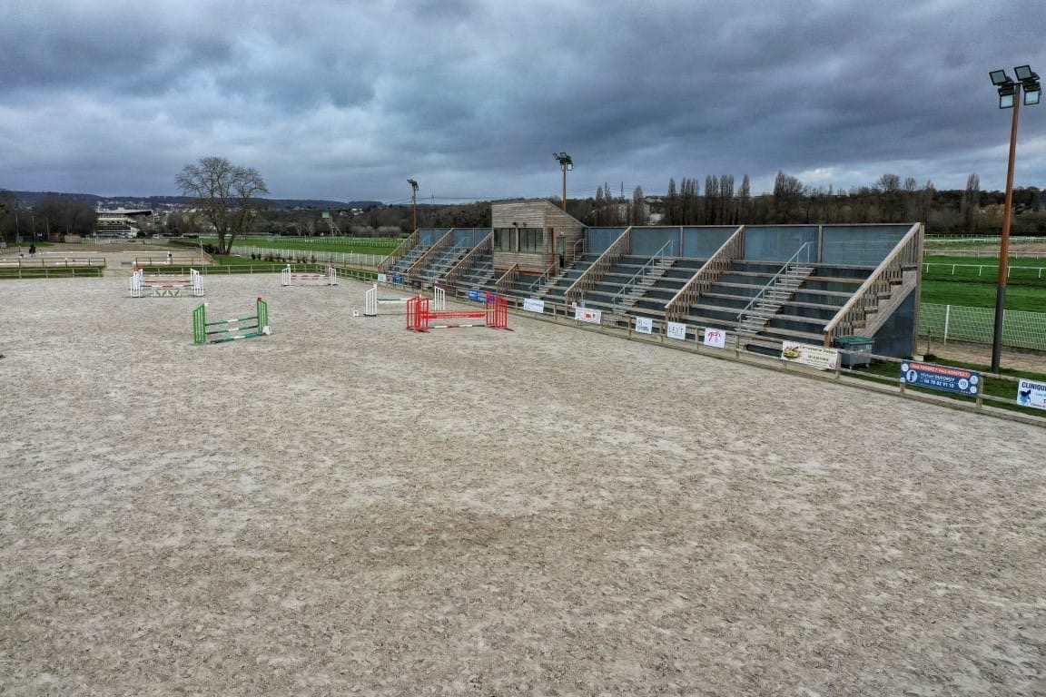 tribunes-©camara-sympaclub