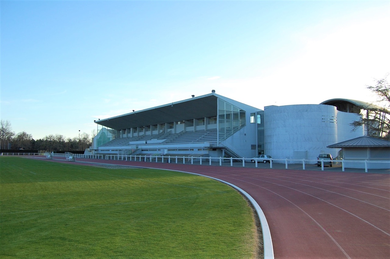 Tribunes-Stade
