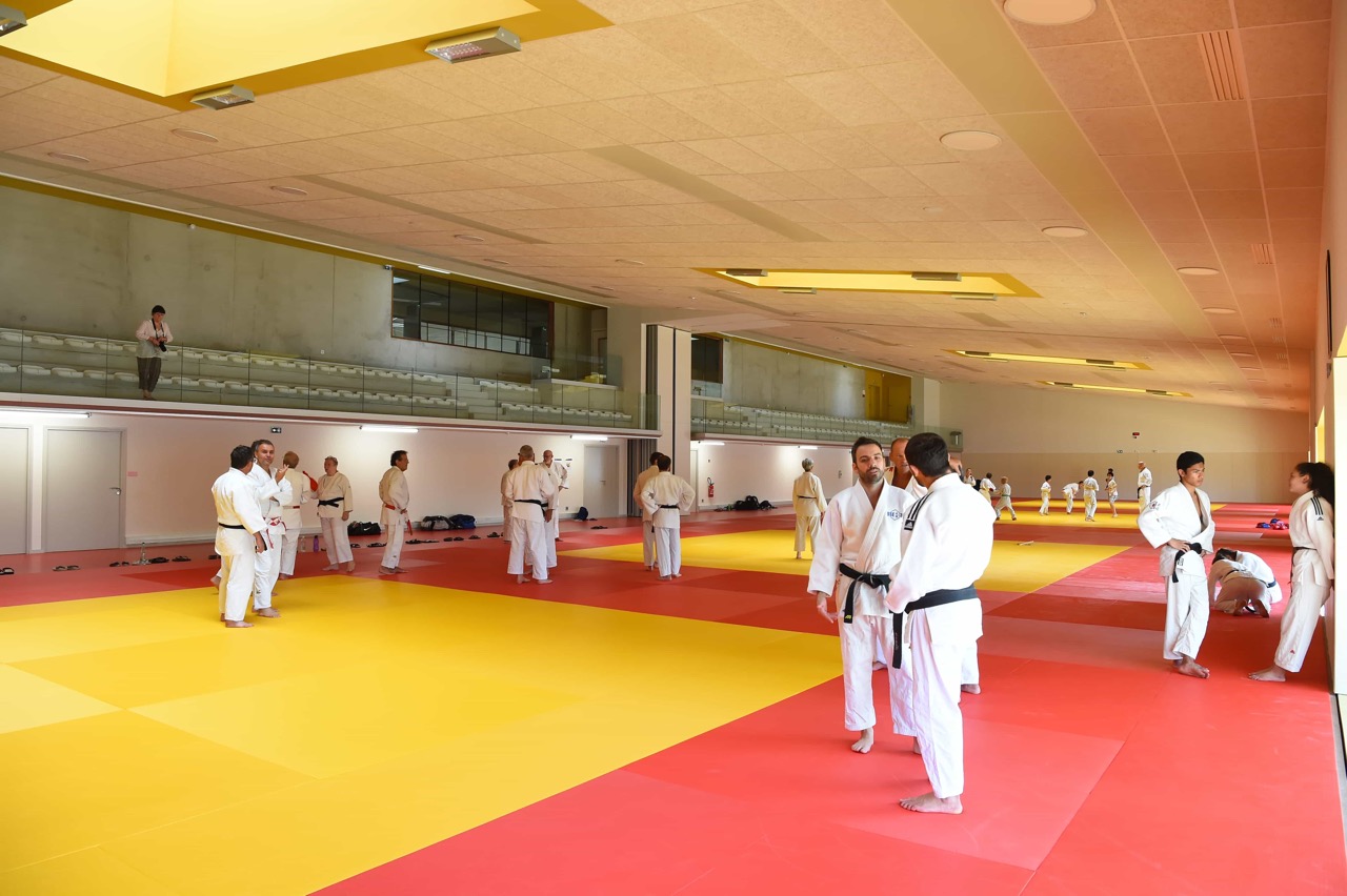 Un-dojo-spacieux-et-lumineux