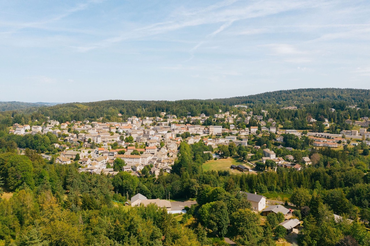 Village-du-Chambon-sur-Lignon-copyright-Naturofilm