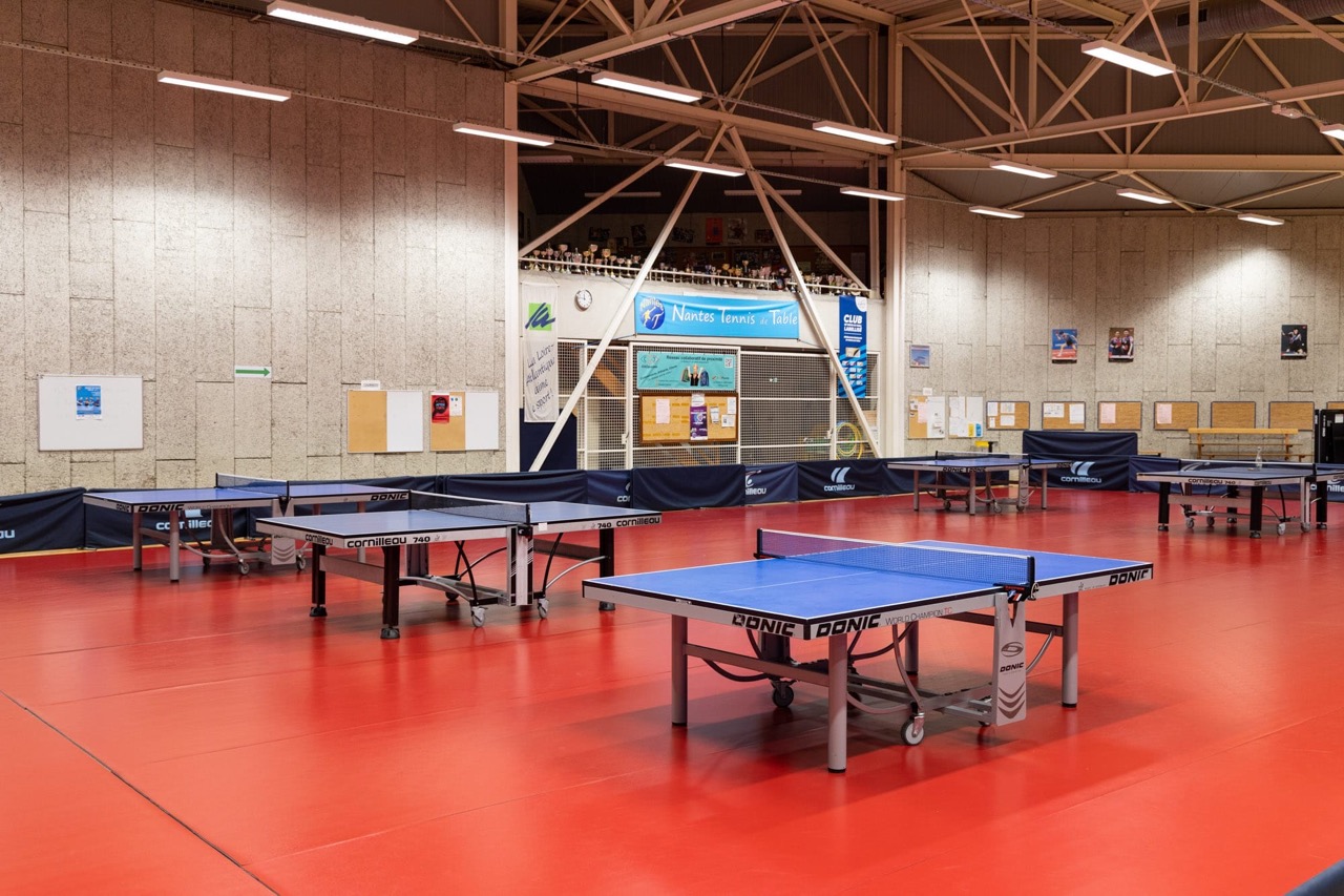 VN_CS-MANGIN-BEAULIEU_Salle-tennis-de-table_aire-de-jeux-2
