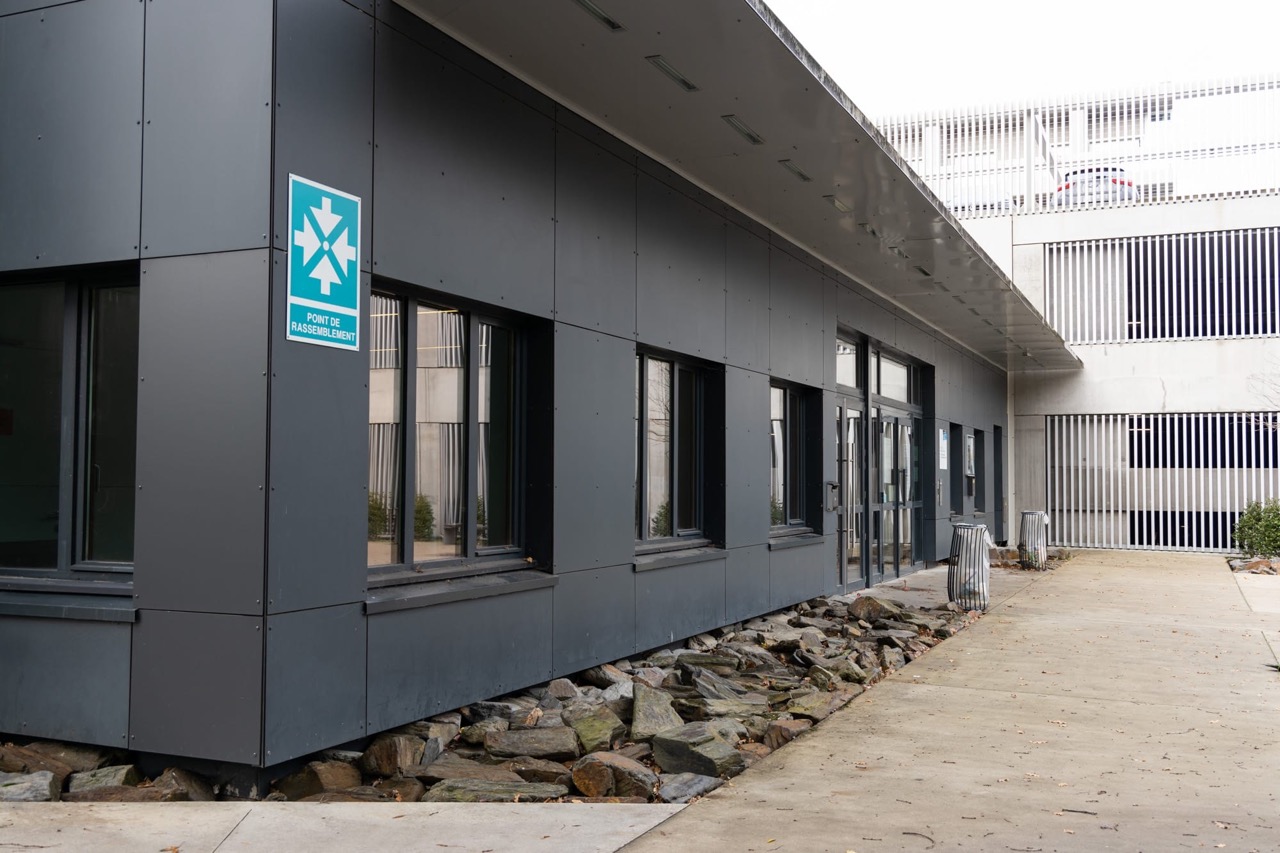 VN_GYMNASE-BOTTIERE-CHENAIE_vue-exterieure-2