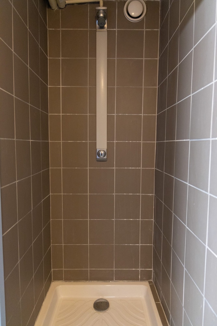 VN_STADE-MARCEL-SAUPIN_Vestiaires-douche-arbitre-3
