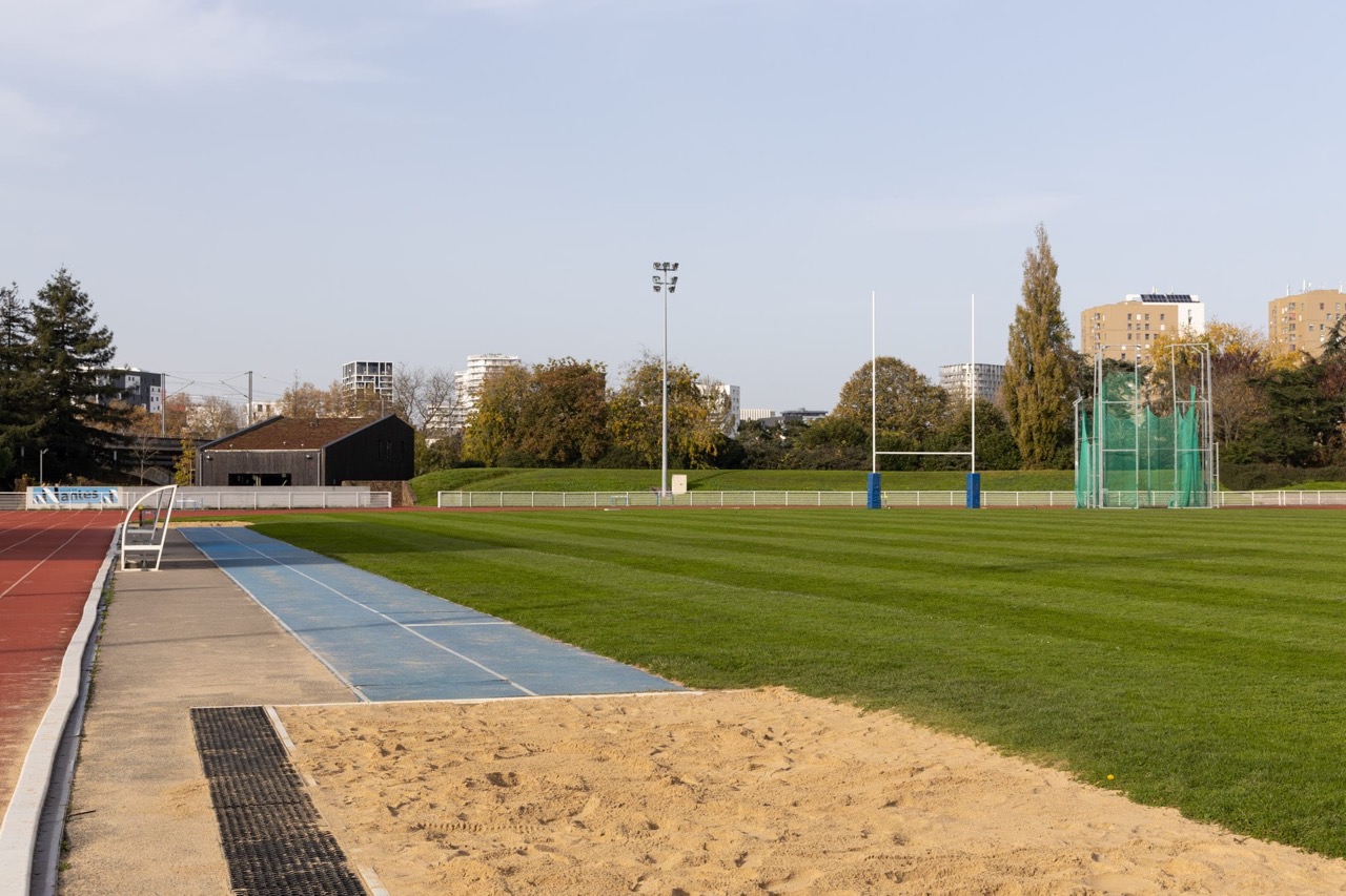 VN_STADE-MICHEL-LECOINTRE_Terrain-rugby-stade-athletisme-saut-4
