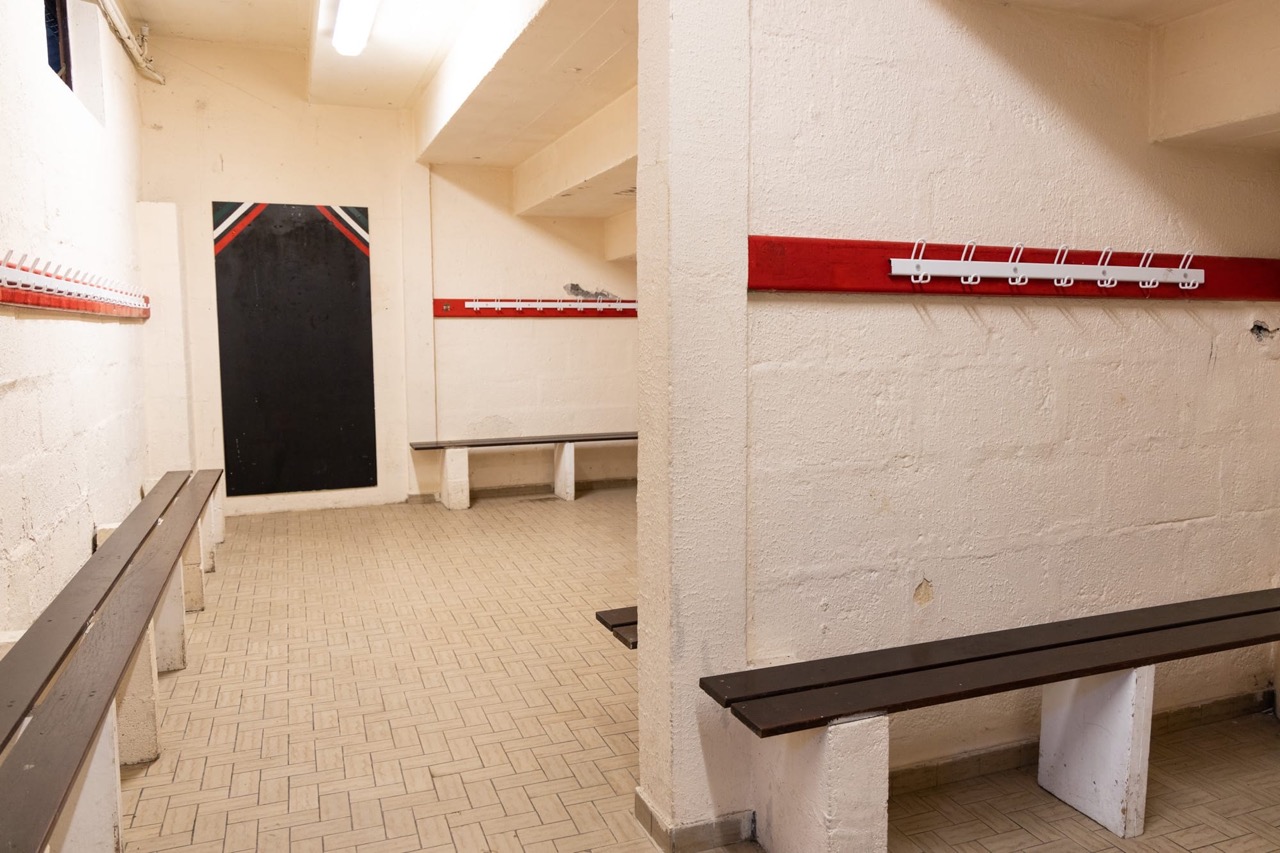 VN_STADE-PASCAL-LAPORTE_Rugby_Petite-tribune_vestiaires-douches-5