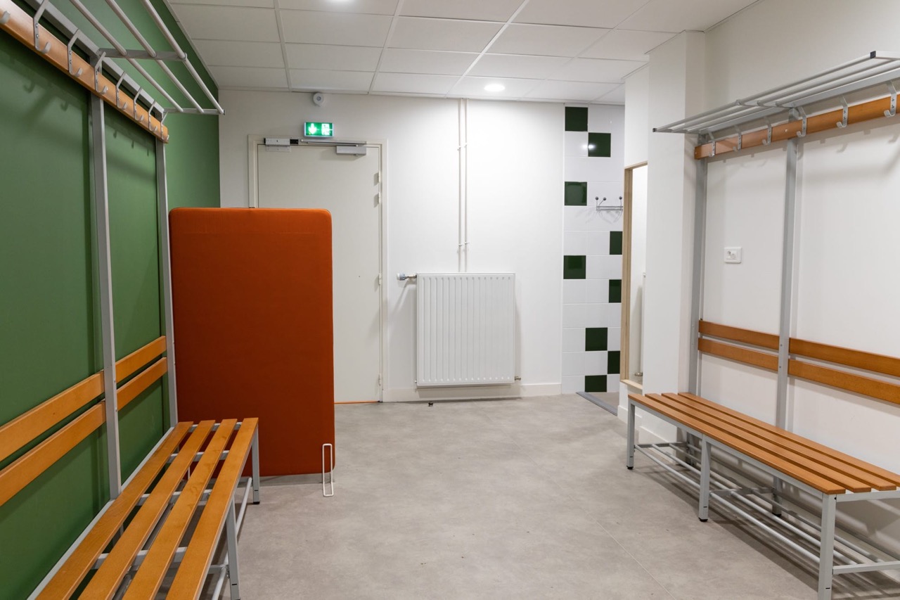 VN_STADE-PASCAL-LAPORTE_Tennis_vestiaire-douches-4-1