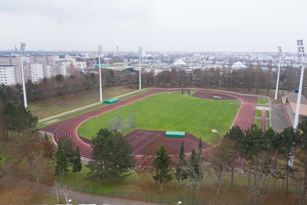 Vue-aerienne-athletisme