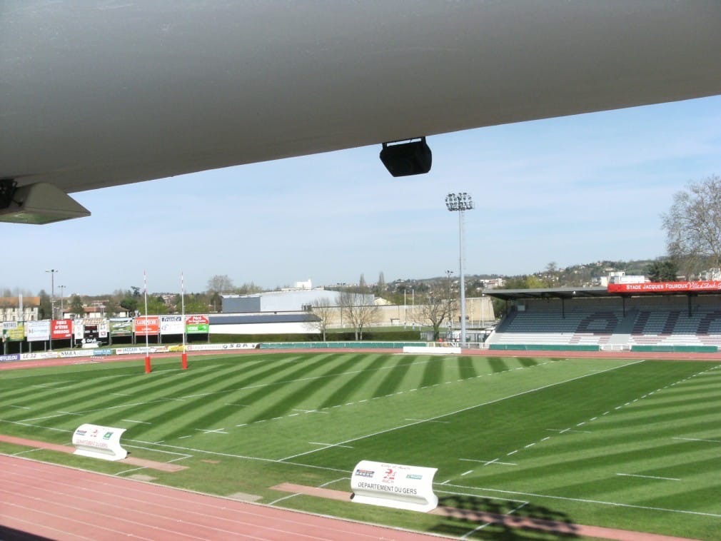 vue-Centre-Stade-Jacques-Fouroux-Salle-polyvalente-de-Mouzon-2