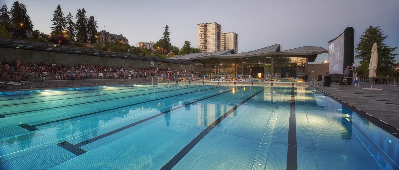 Vue_exterieure_bassin_Accueil_Public_Stade_Nautique_Pau