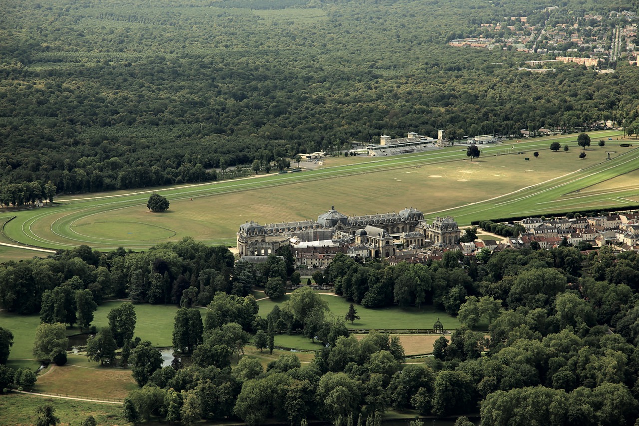 ©Mairiedechantilly-Chateau-Hippodrome-Grandes-ecuries-2